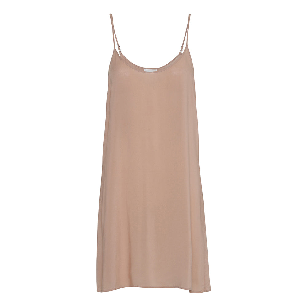 Slip dress nude