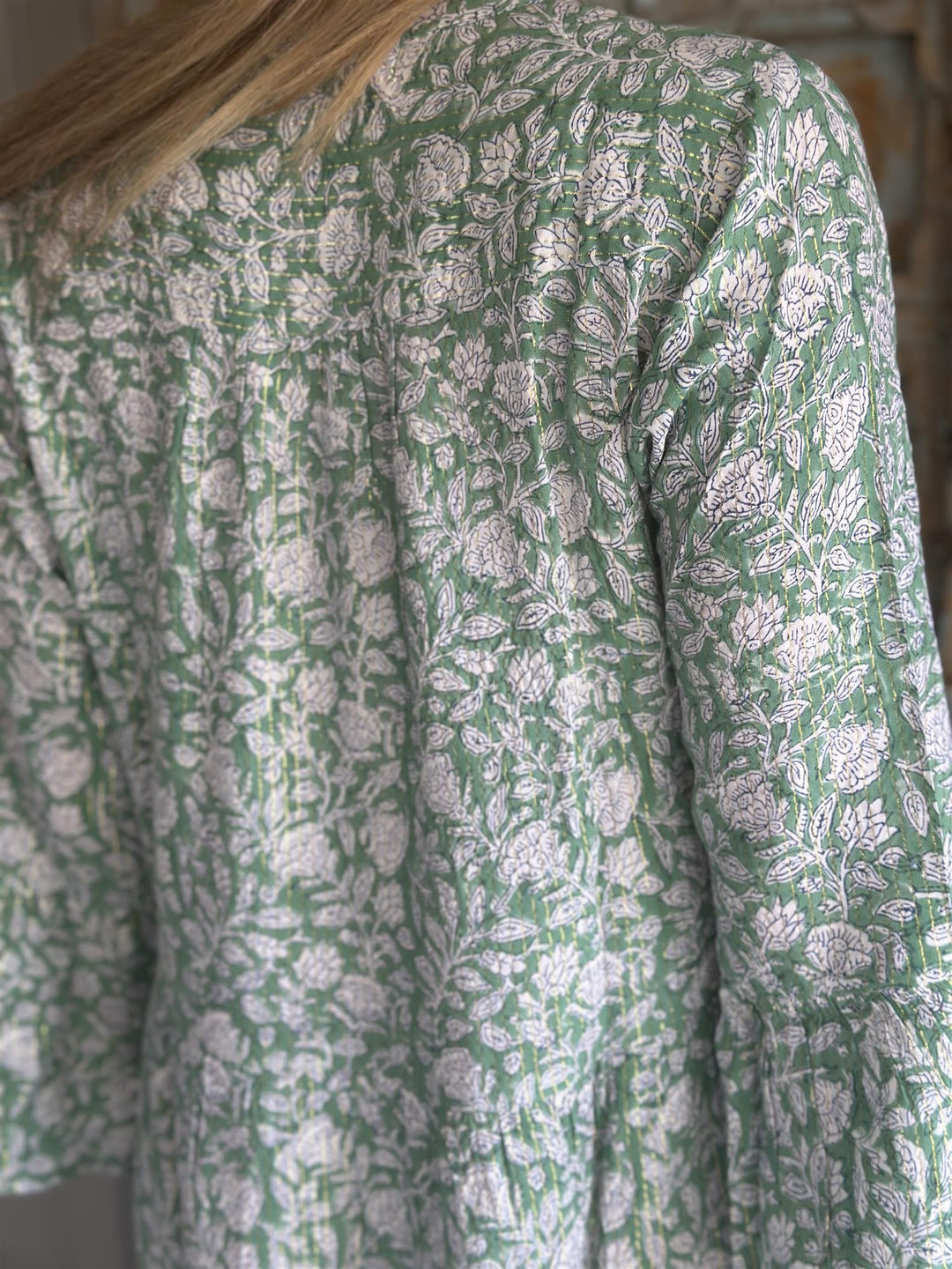 Nina kort kjole med lurex grønn