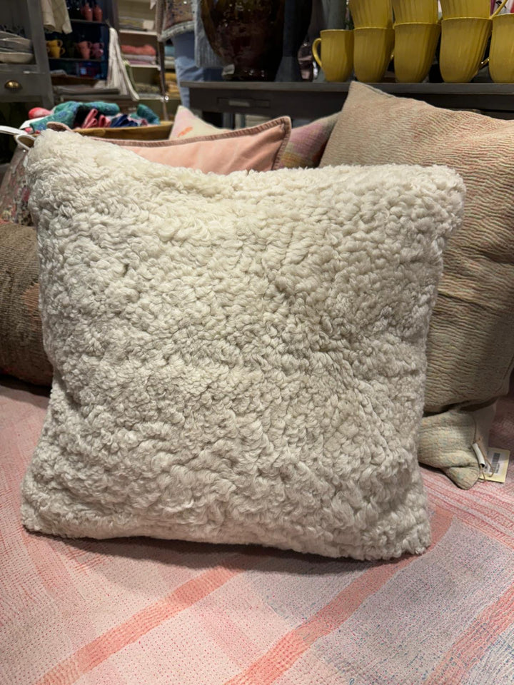 Pute lammeskinn 52x52cm beige/pearl