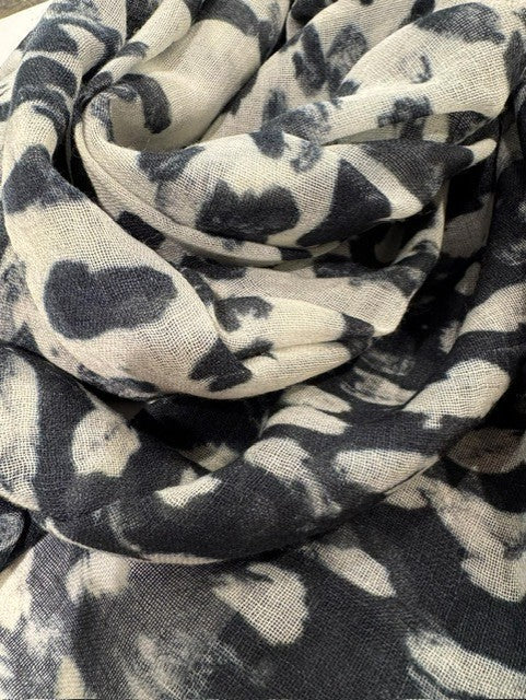 Lave skjerf black/off white 70 x 180 cm