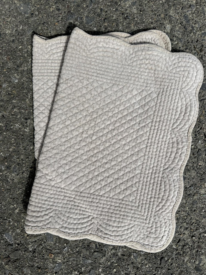 Spisebrikke velur 35x50 cm Grey beige