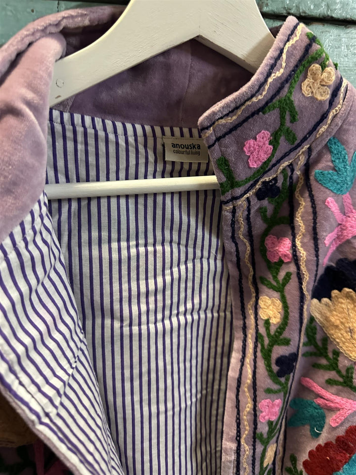 Anouska jakke velur med broderier light purple