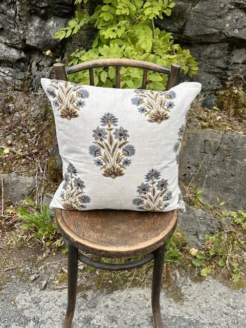 Putetrekk 100% lin blokktrykket mønster 50x50 cm natur, brun & blå