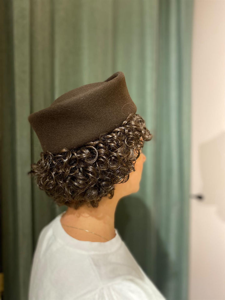 Melania toque hat mocca