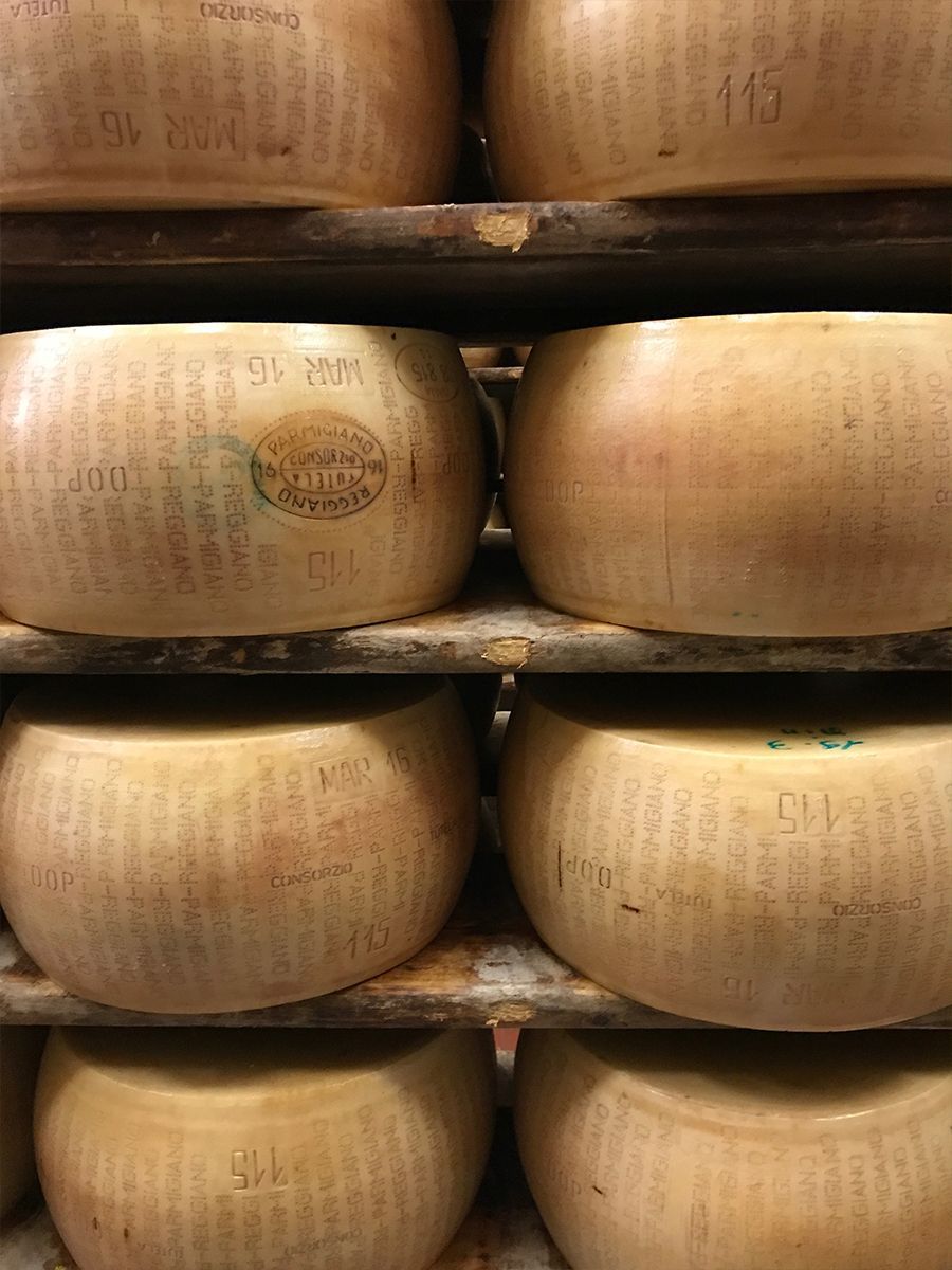 Parmesanost  ca 400g