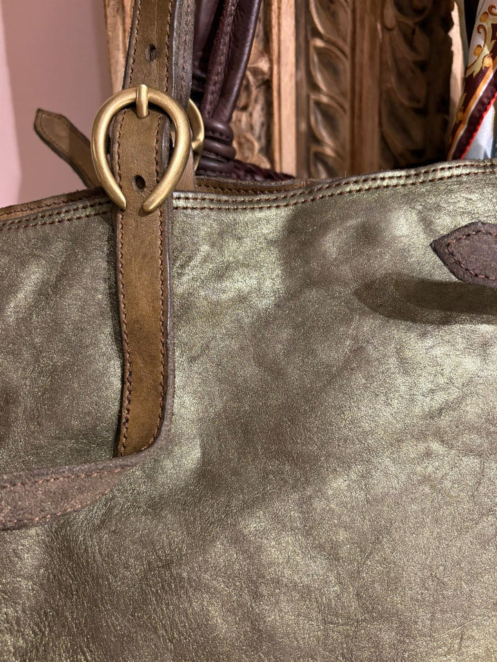 Lidia veske military metallic