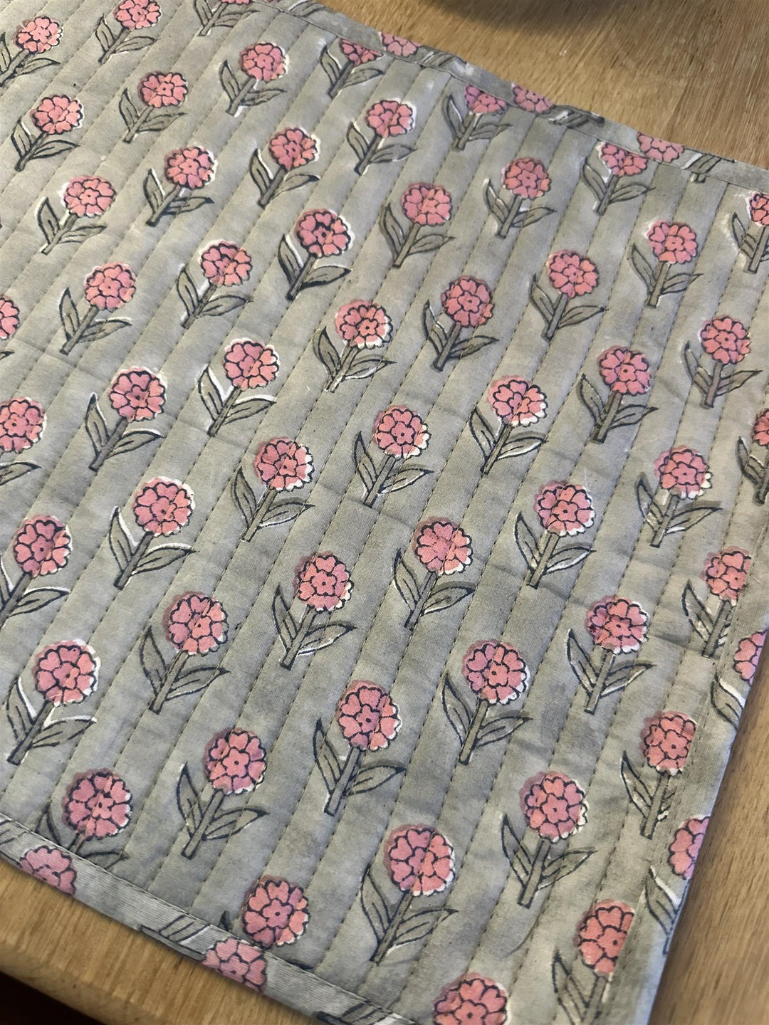 Spisebrikke Gabrielle avlang blokktrykket