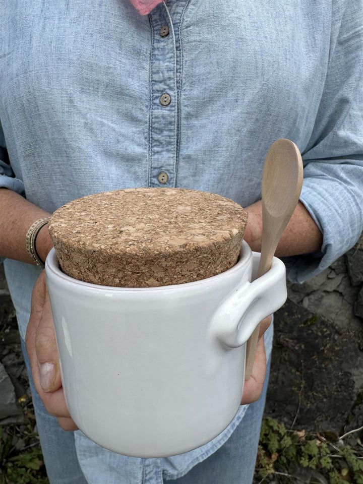 Krukke med lokk og skje hvit