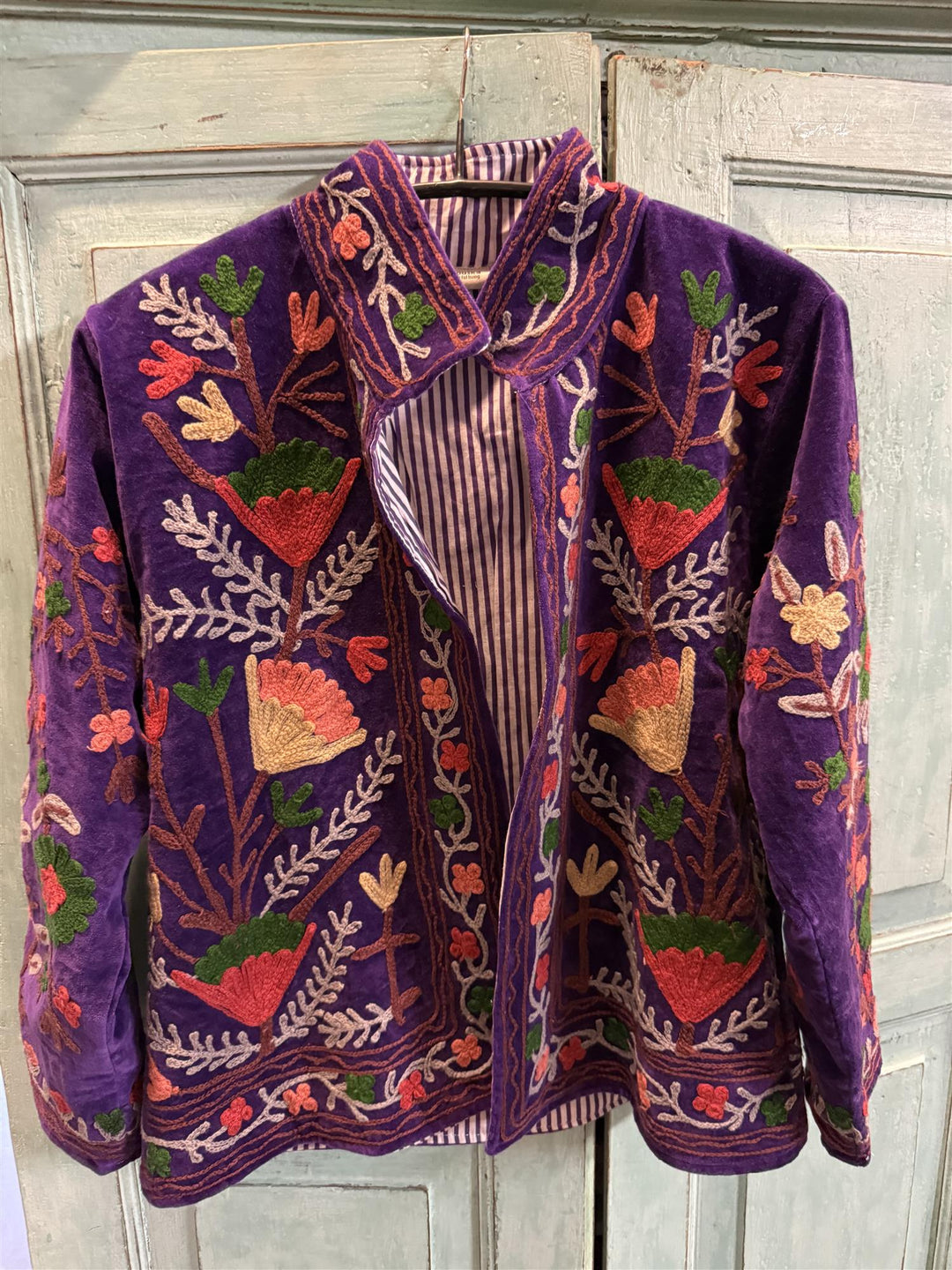 Anouska jakke velur med broderier purple
