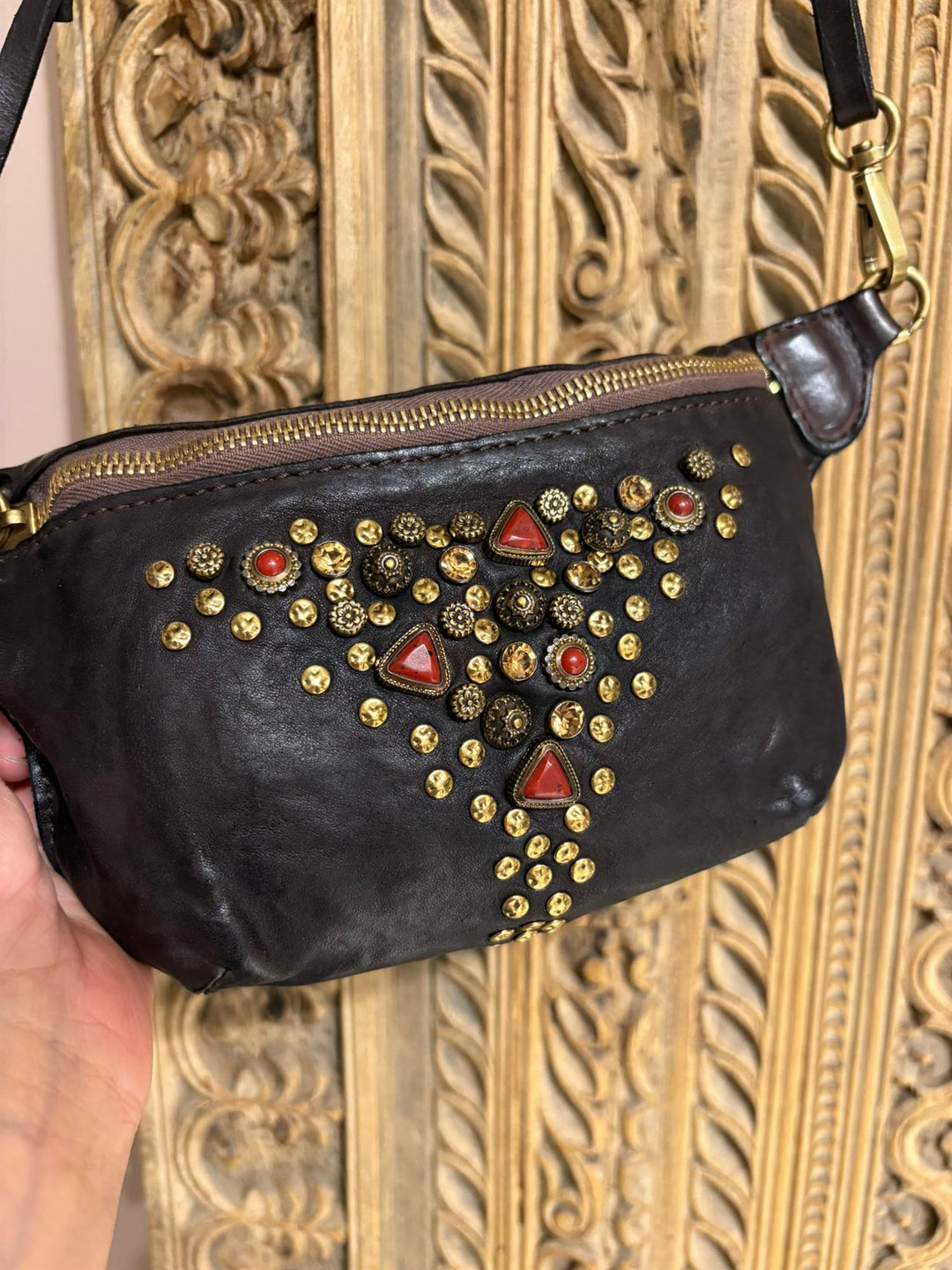 Tessa bumbag med studs brown