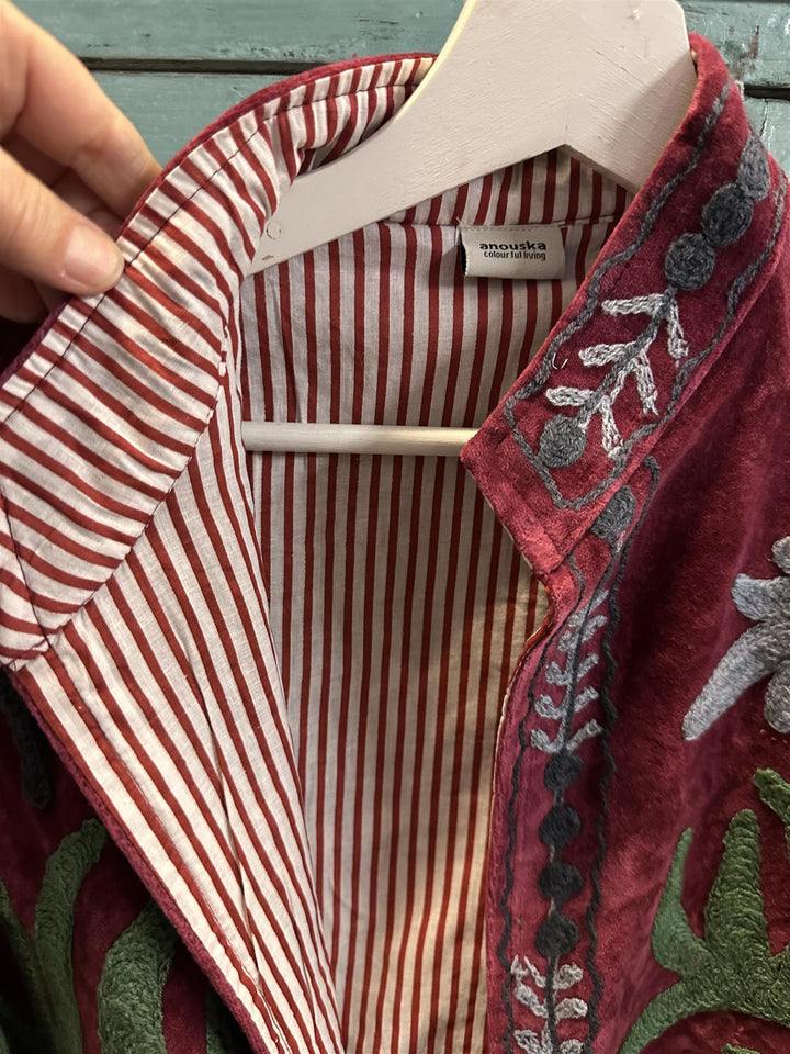 Anouska jakke velur med broderier burgundy