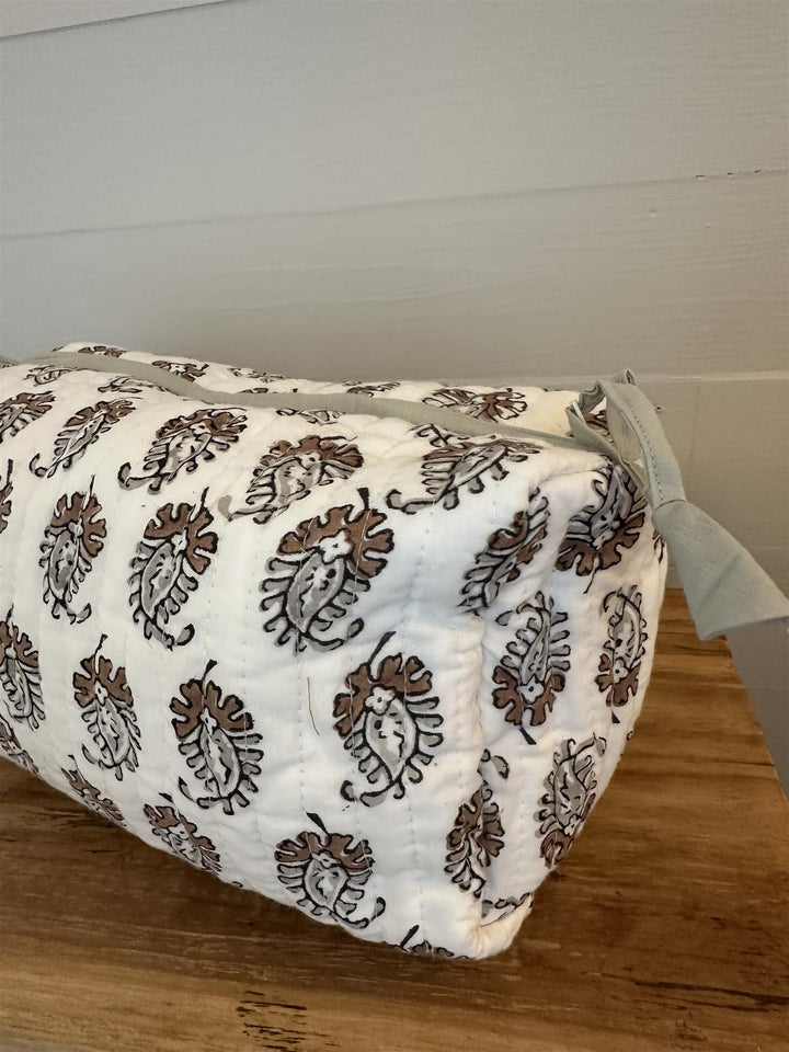 Toalettmappe blokktrykket Alice