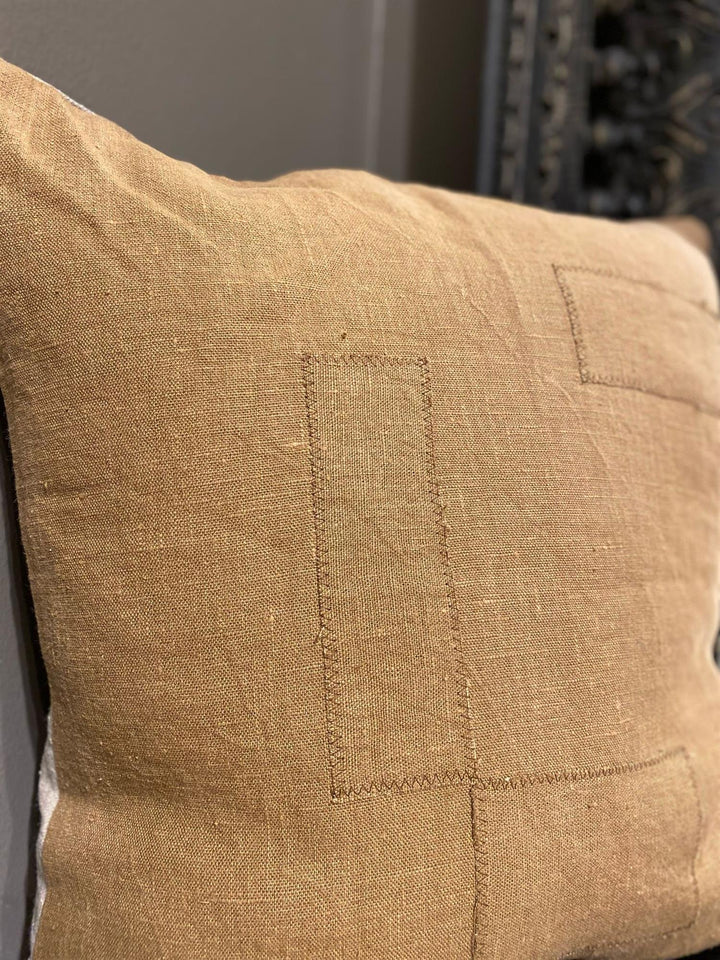 Putetrekk vintage 50x50 cm ensfarget brun