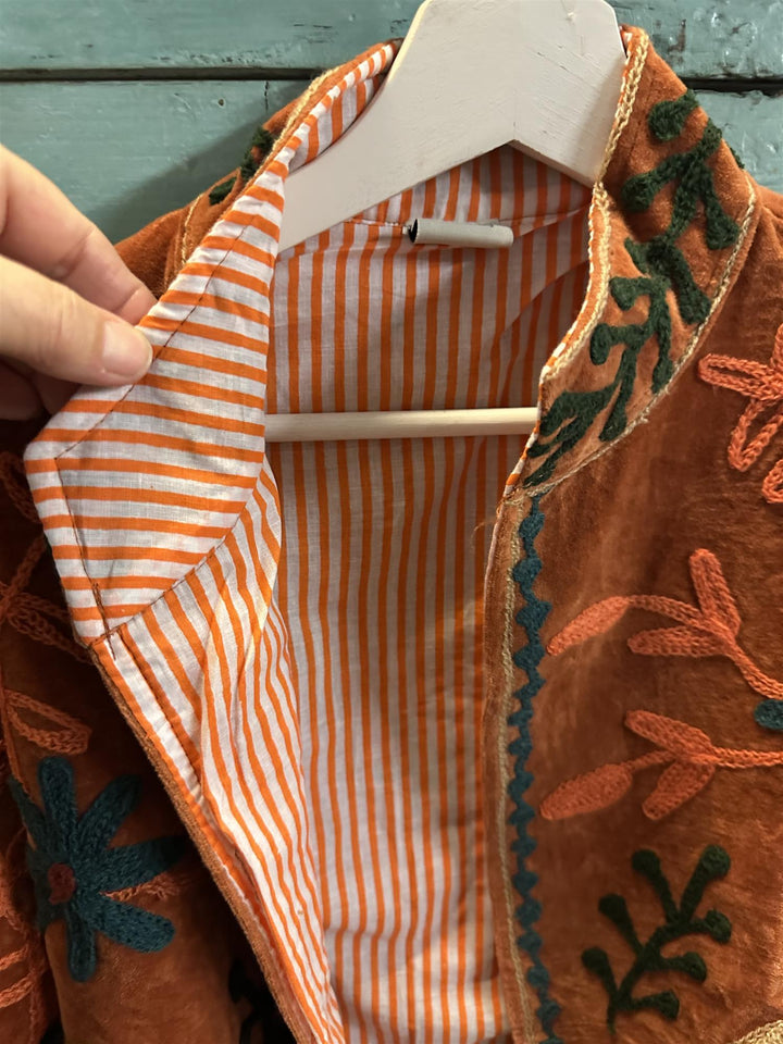 Anouska jakke velur med broderier rust