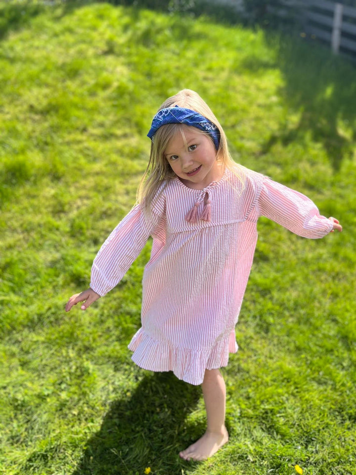 Line smekkekjole pink