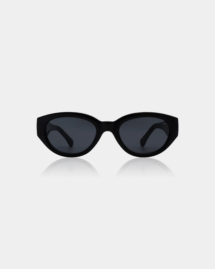 Solbrille Winnie black