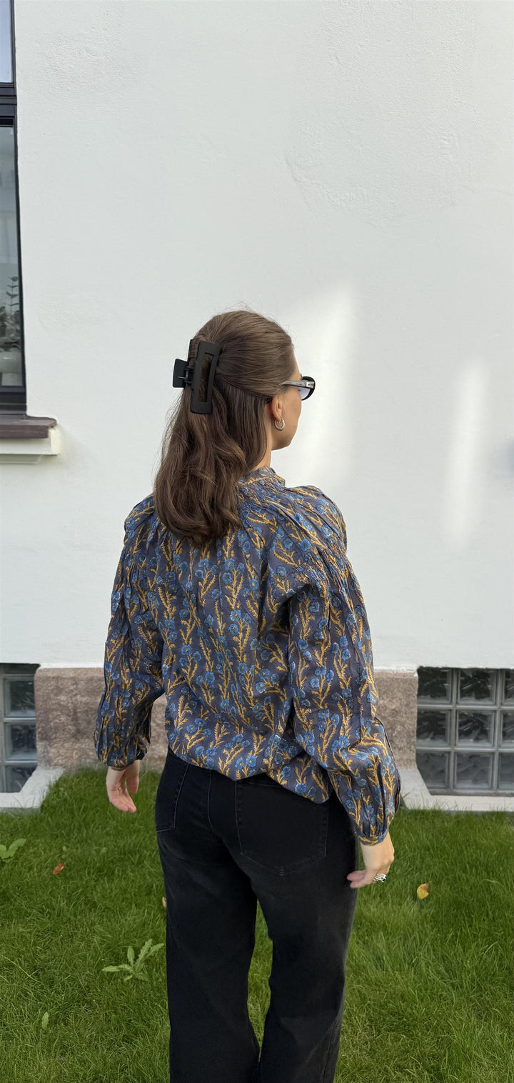 Vibeka bluse blå