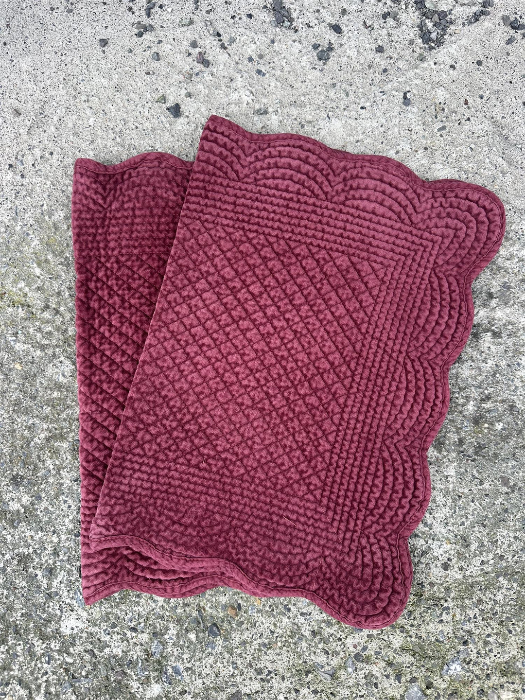 Spisebrikke avlang velur 35x50 cm  Port wine