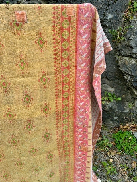 Teppe vintage kantha #102