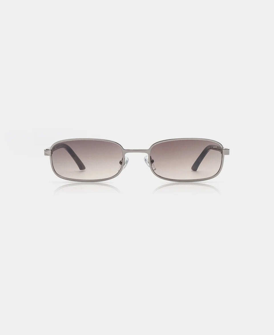 Solbrille Noah silver striped horn