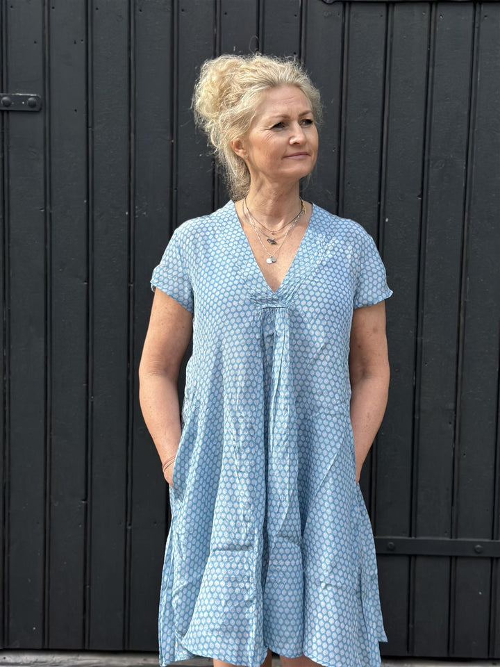 Gry kort kjole v-hals sea blue