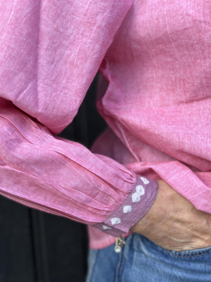 Rita bluse pink med lilac & white bandani