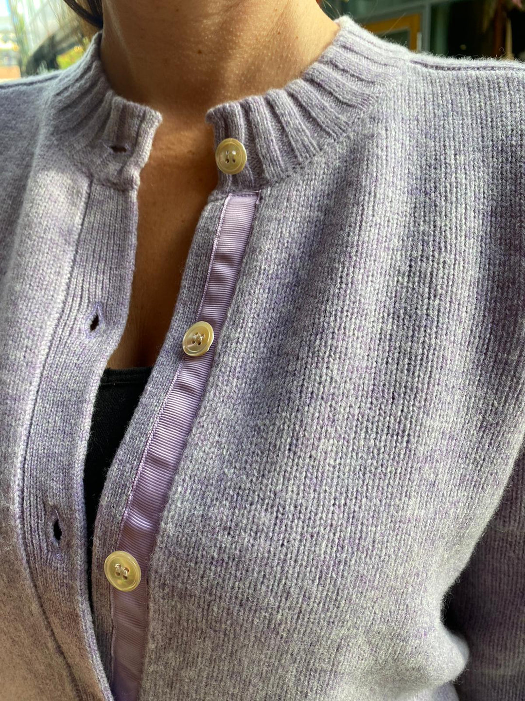 Cara cardigan ull thistle