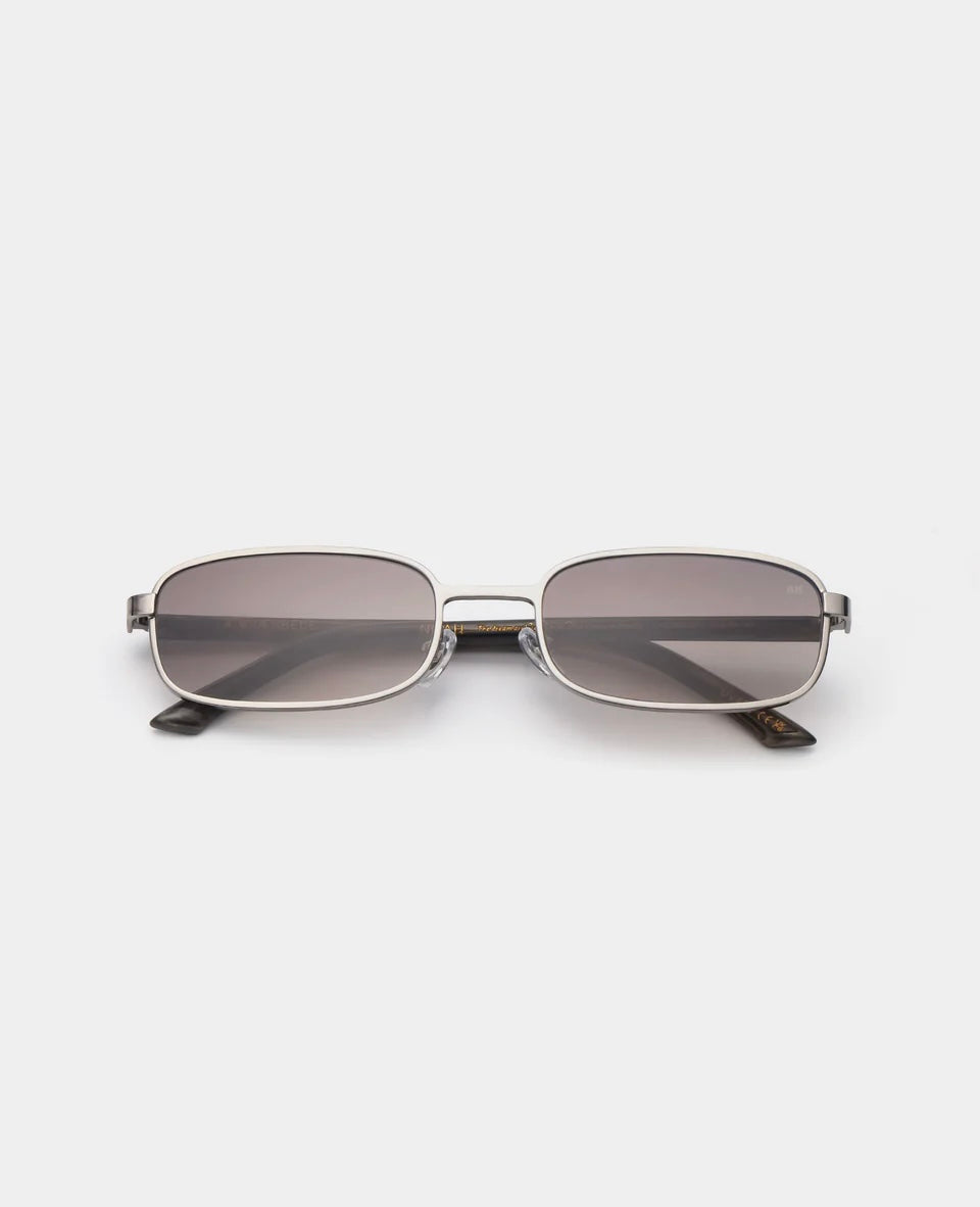 Solbrille Noah silver striped horn