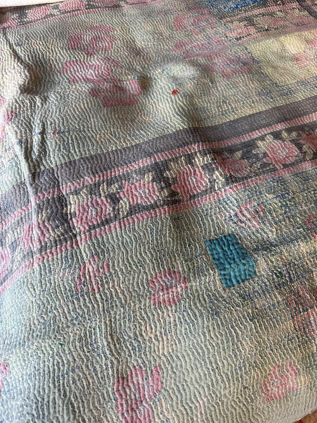 Teppe vintage kantha #110