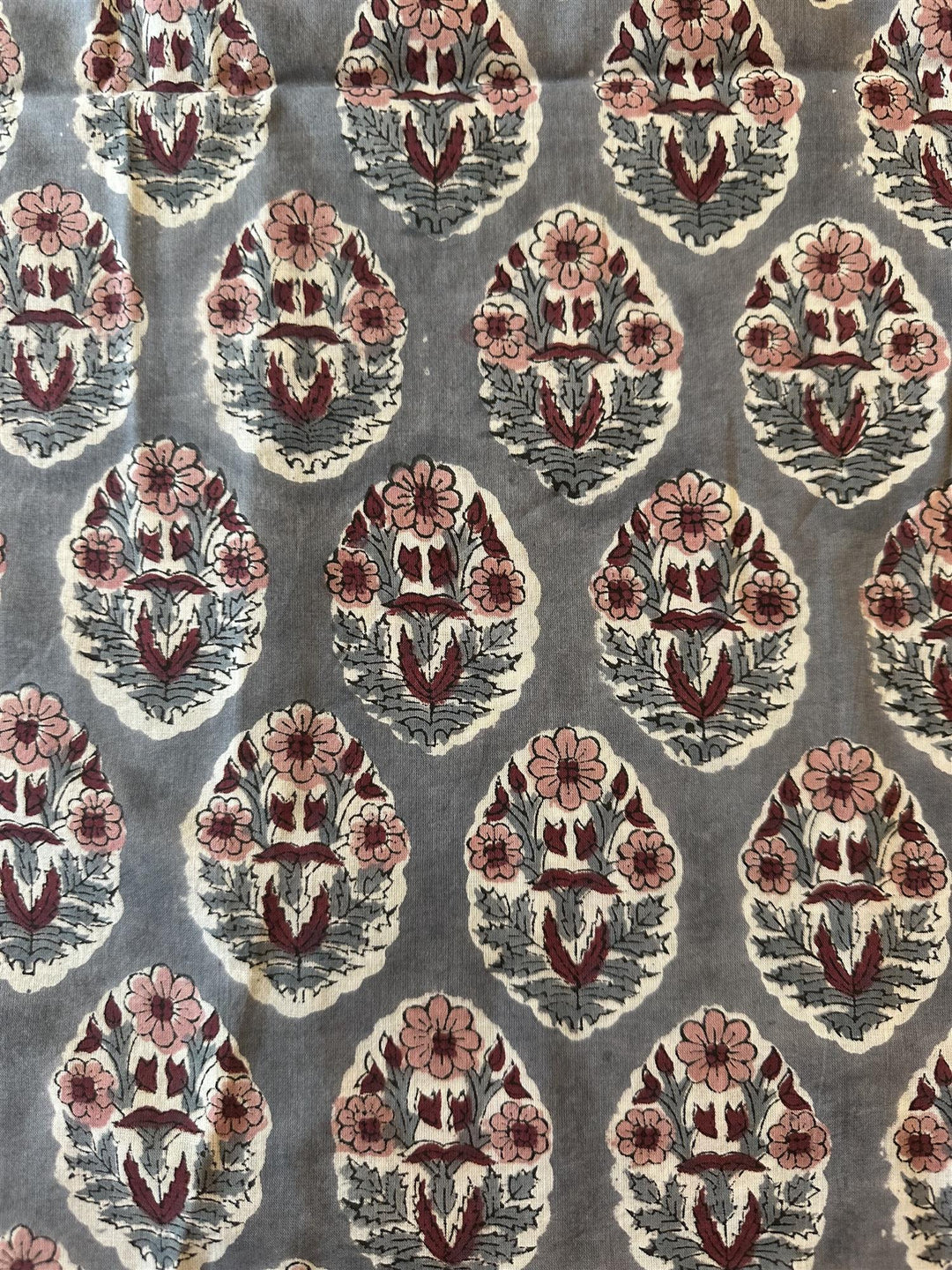 Blokktrykket stoff i metervare 10 meter lengde steel grey