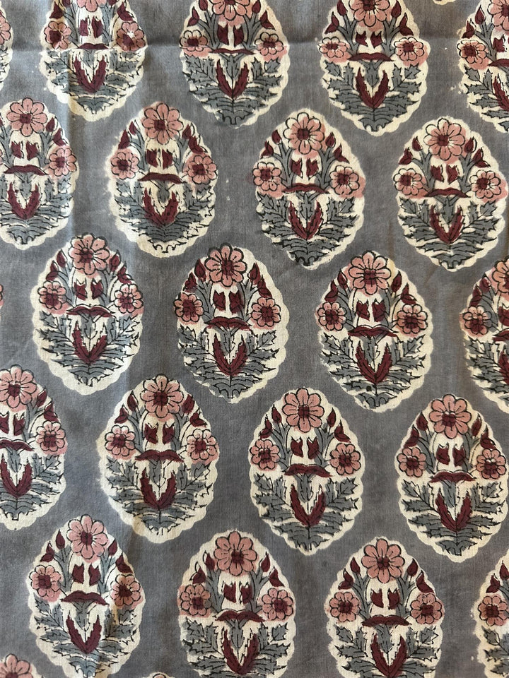 Blokktrykket stoff i metervare 10 meter lengde steel grey