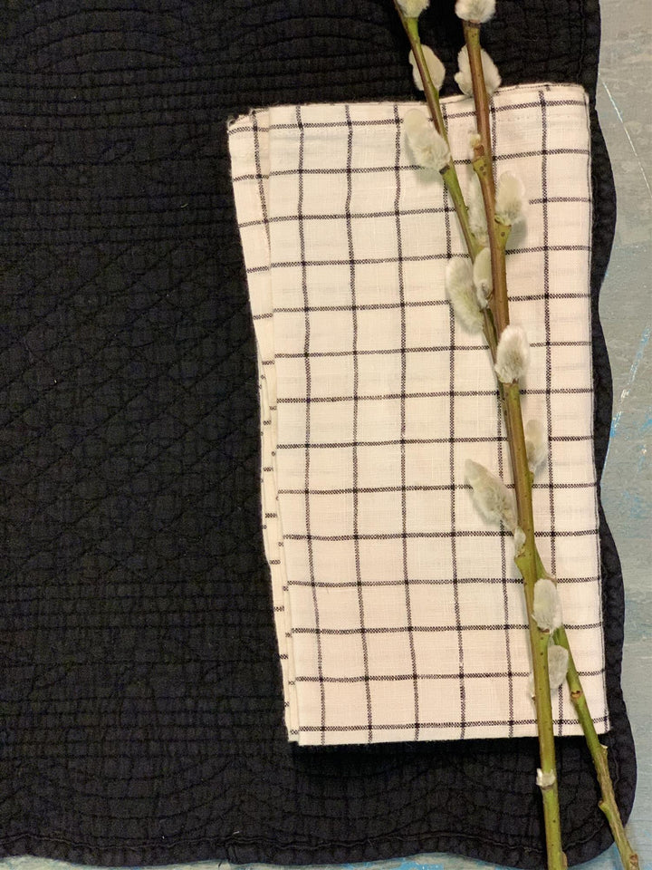 Serviett 100% lin 45x45 cm rutet off white/sort