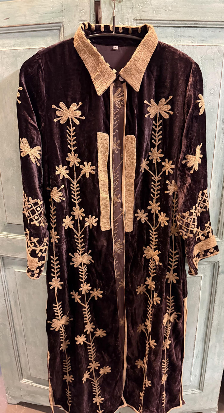 Velvet lang jakke med broderier lilla