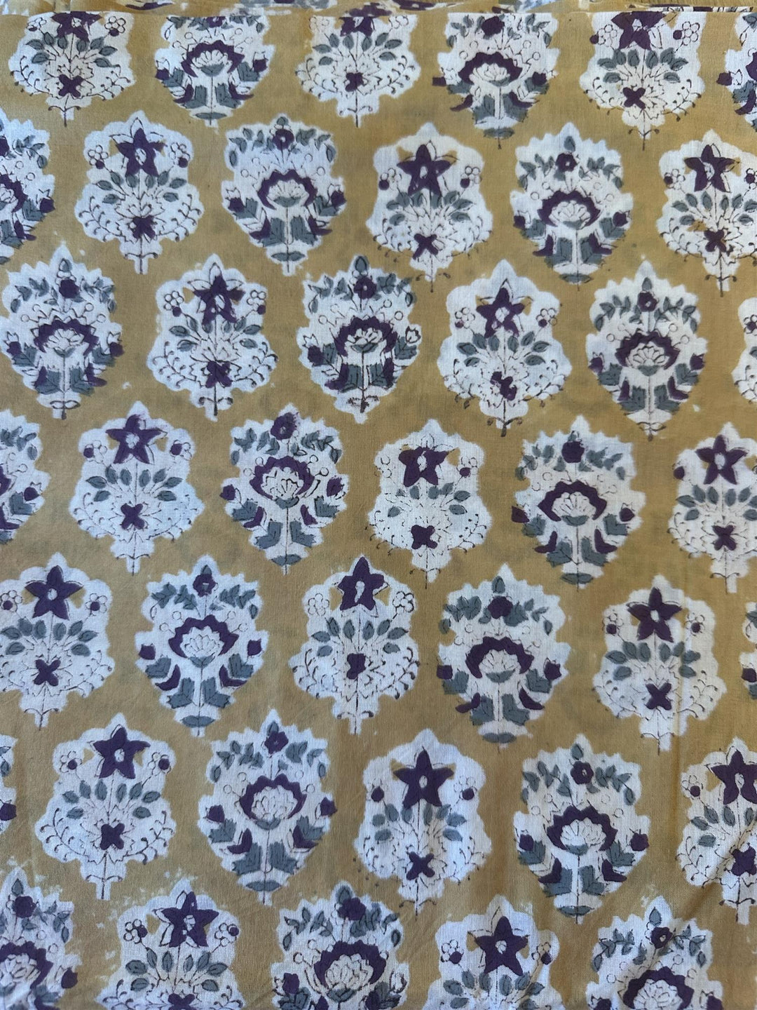 Blokktrykket stoff i metervare 10 meter lengde mustard