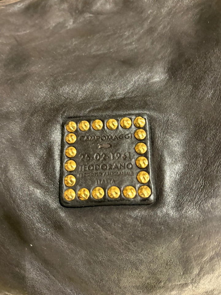 Viola veske med studs sort