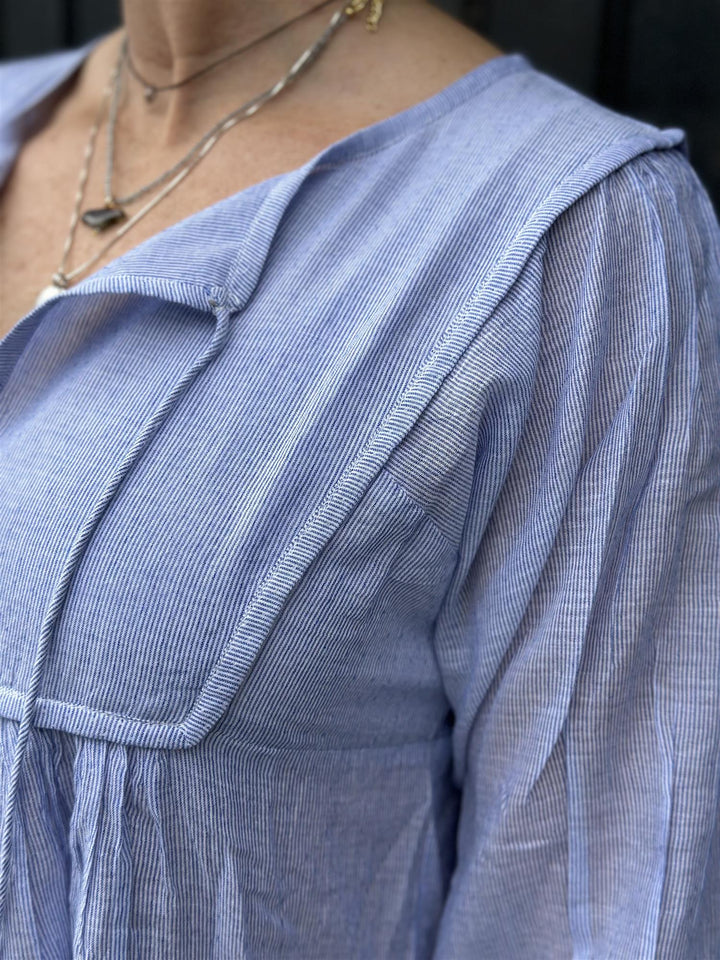 Benedicte smekkekjole blue stripe