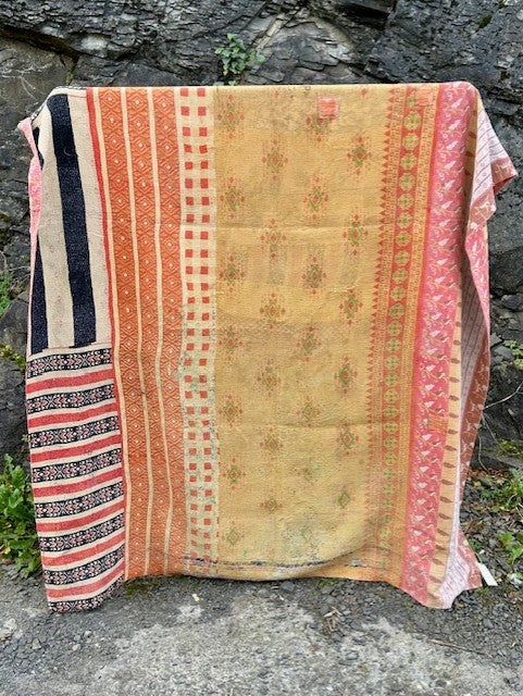 Teppe vintage kantha #102