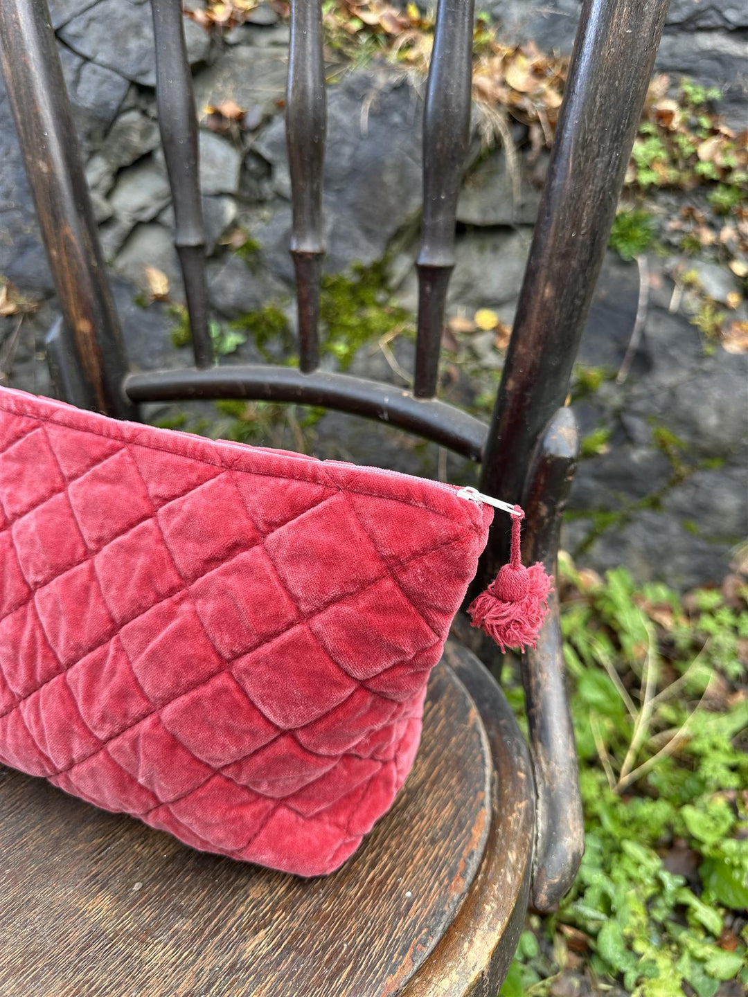 Toalettmappe velur Raddish red