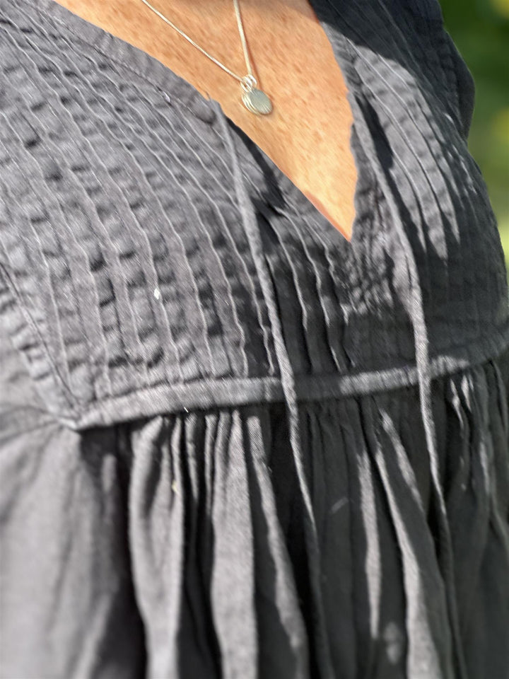 Grenadines smekkekjole 100% lin vasket sort