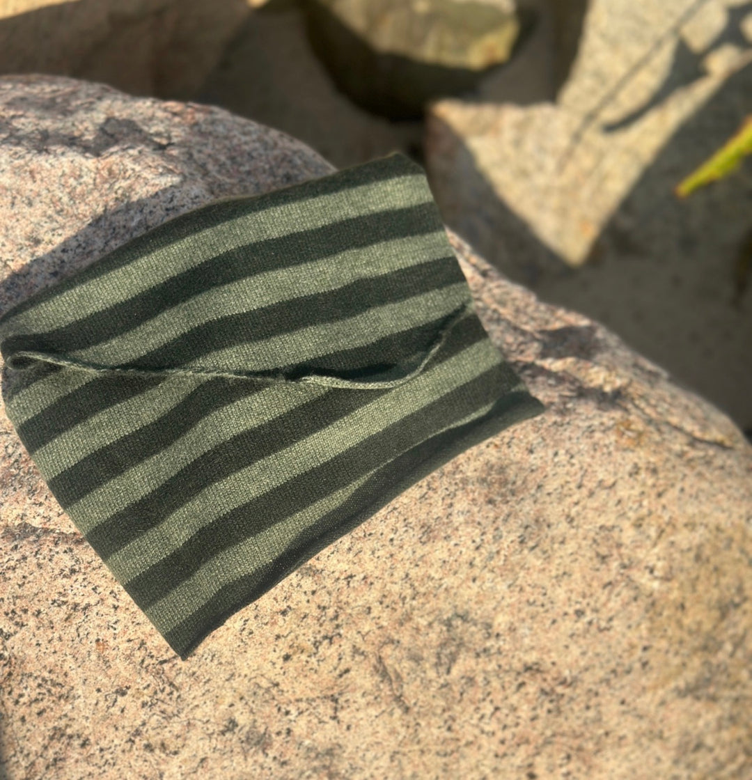 Olive green trekantskjerf cashmere