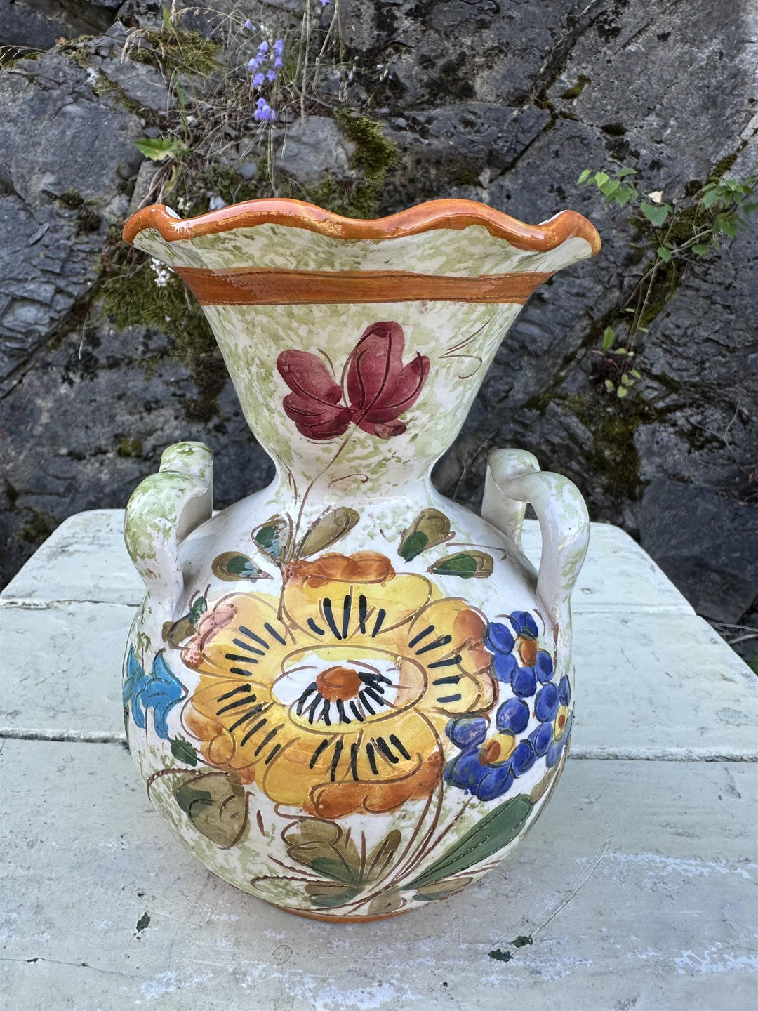 Vintage vase  H: 21 cm