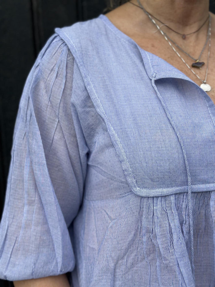 Benedicte smekkekjole blue stripe