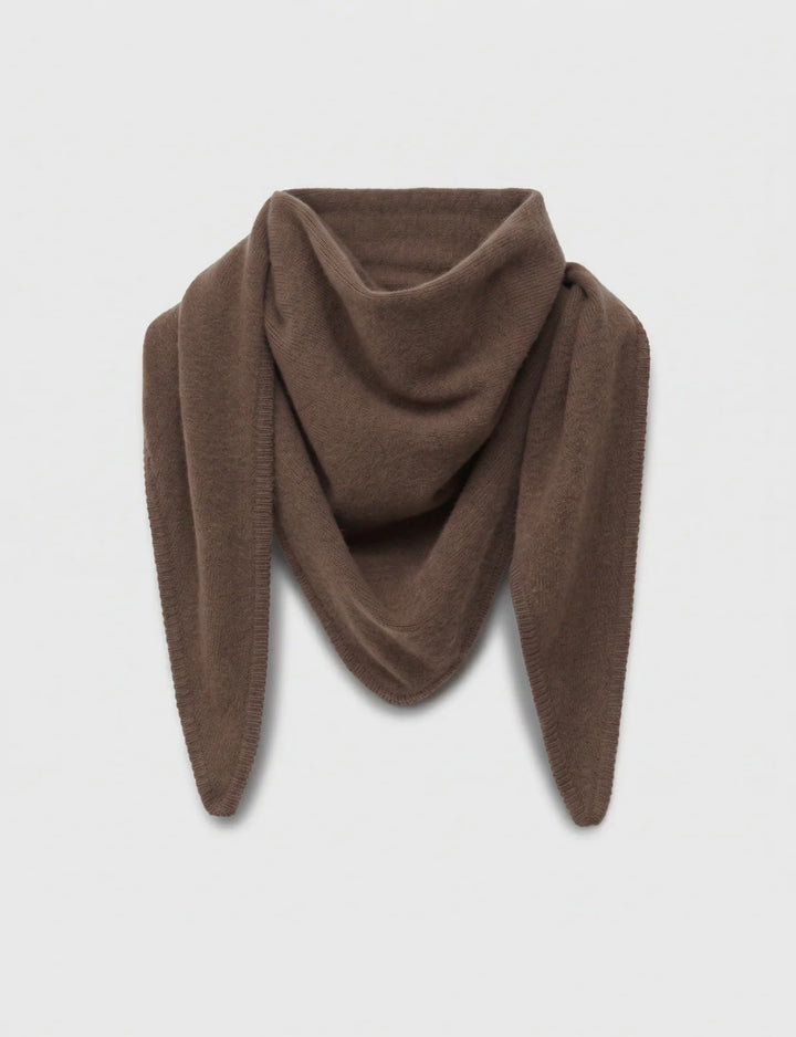 Eleonore stort trekantkjerf 100% cashmere cafe au lait
