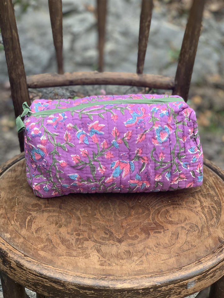 Toalettmappe blokktrykket purple