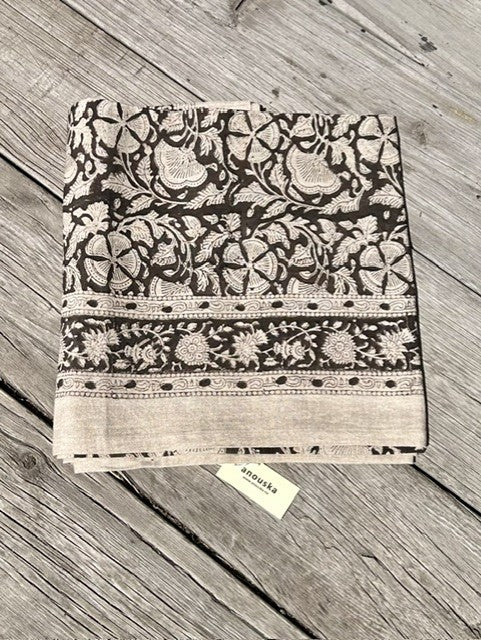 Duk 100% lin blokktrykket mønster 150x350 cm natur &  sort