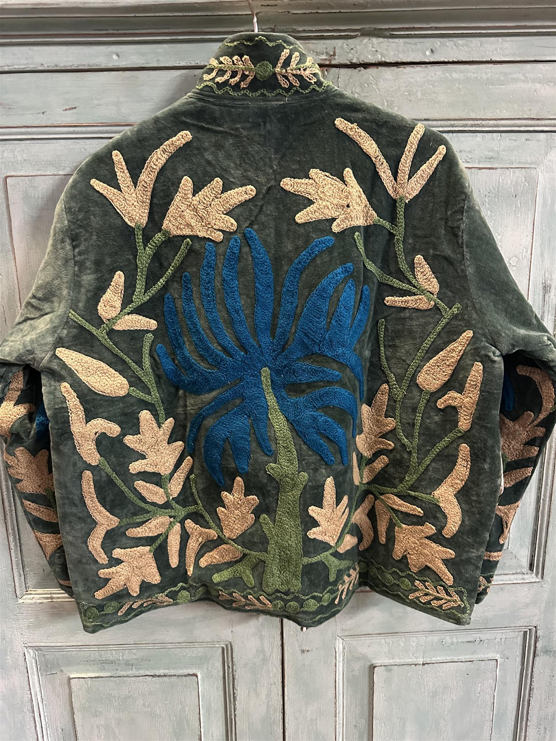 Anouska jakke velur med broderier teel green