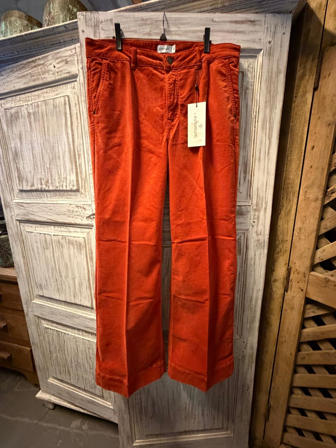 Flare pant goji berry