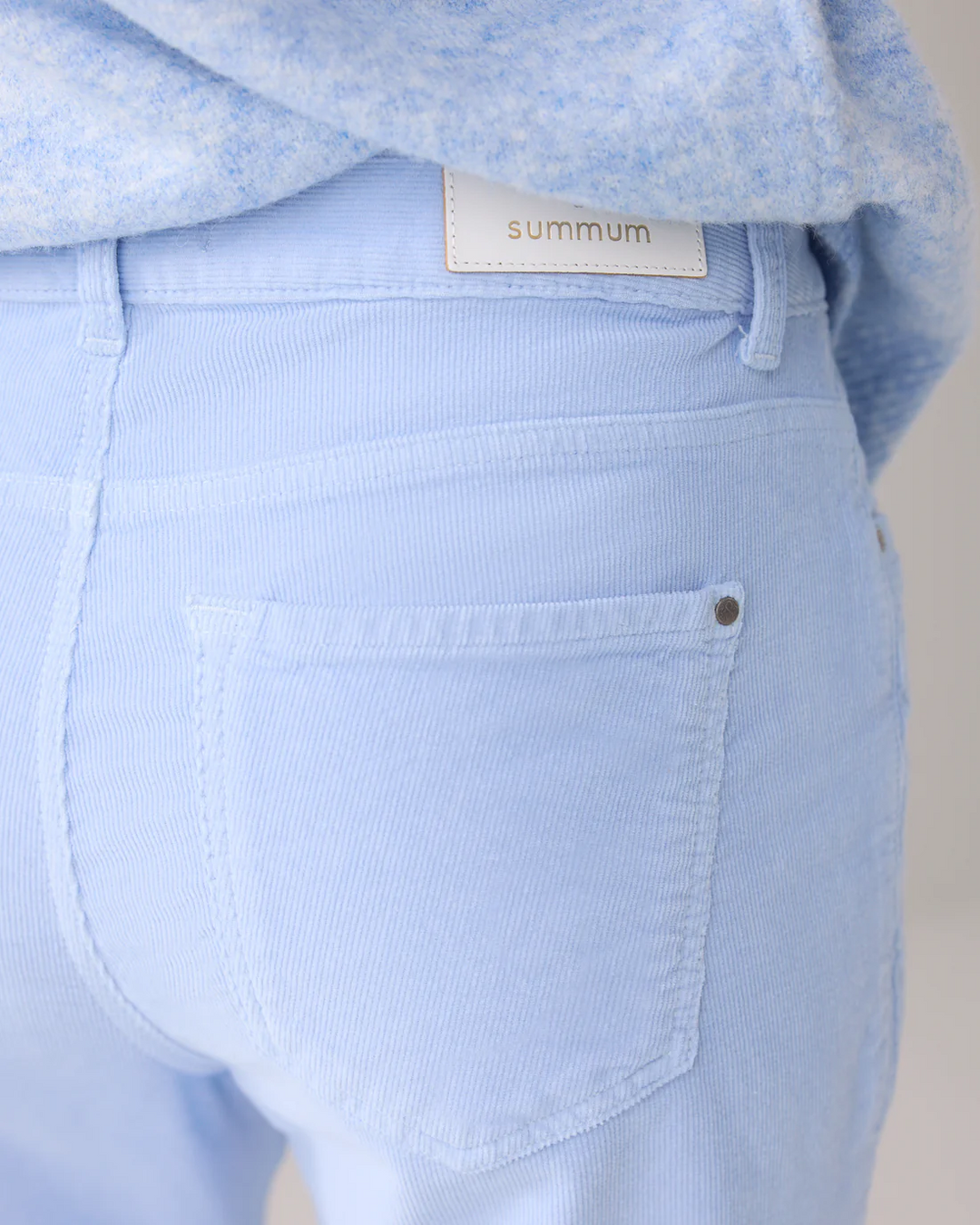 Bukse kordfløyel slim flare powder blue