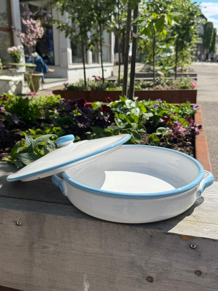 Ildfast terracotta gryte med lokk Ø: 29,5 cm hvit m/blå kant