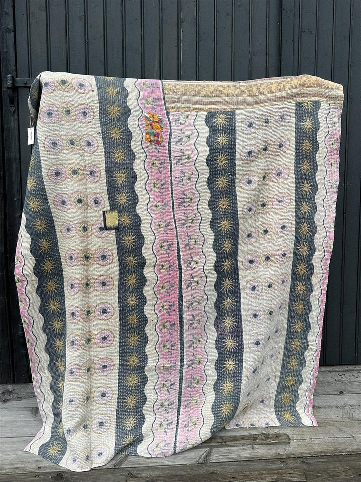 Teppe vintage kantha ca 150 x 210 cm Nr 94